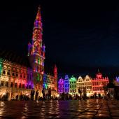 Bruxelles by night during Gaypride par Nicolas Hoizey  via Flickr